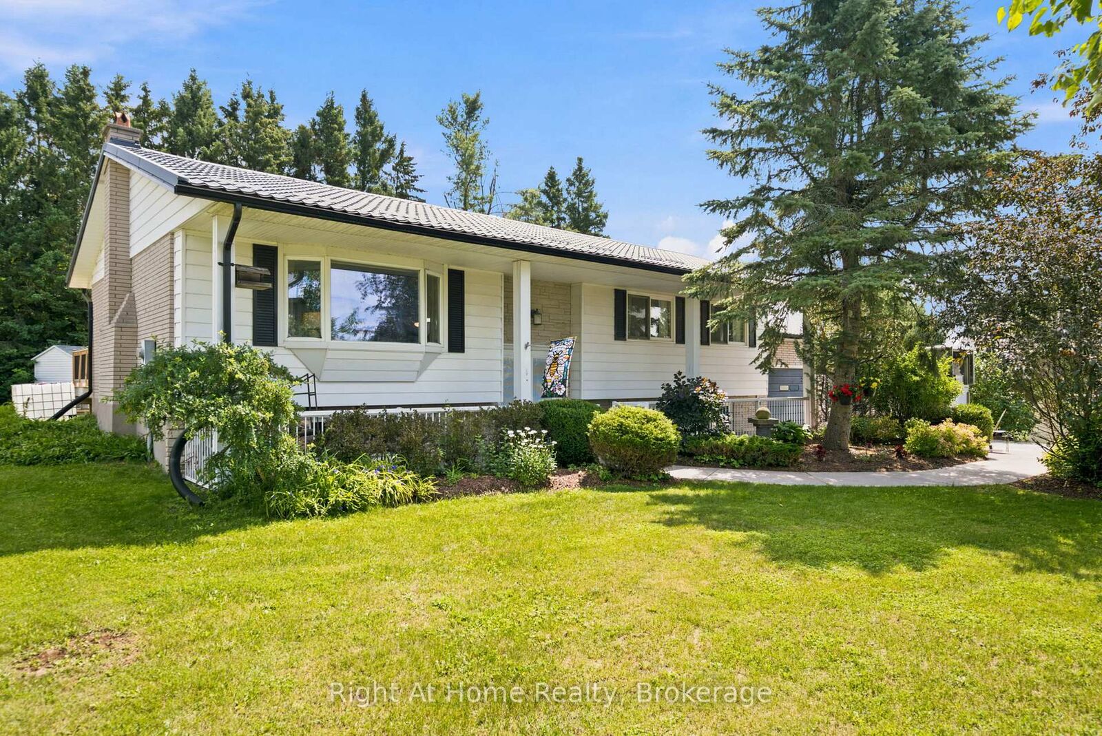 Property Photo: 659 Foley Road ON K0L 1T0