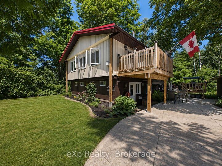 330 Tyendinaga Drive — photo 1