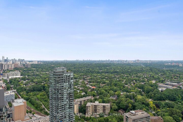 Photo de la propriété: 8 Cumberland Street 4307 ON M4W 0B6