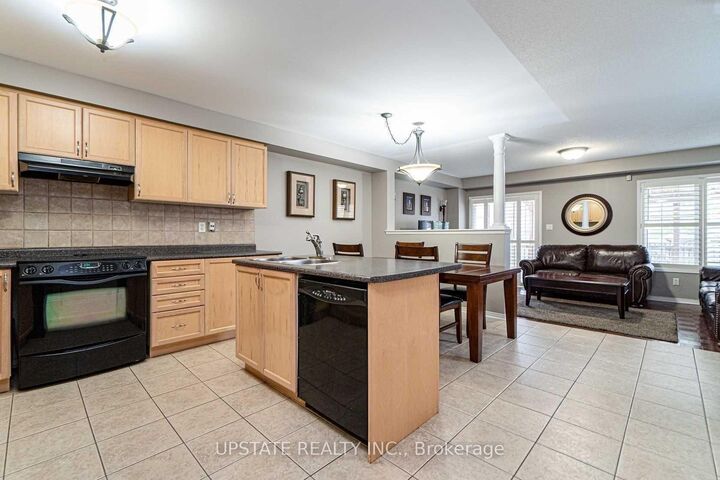 Property Photo:  32 Sestina Court  ON L6P 1R9 