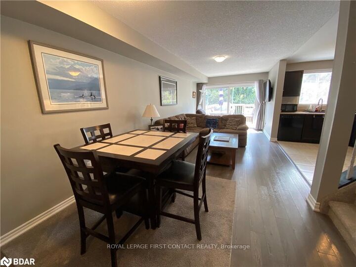 Property Photo:  63 Sydenham N/A  ON L4M 6R5 