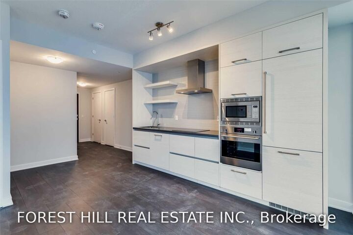 Property Photo: 2221 Yonge Street 4505 ON M4S 2B4