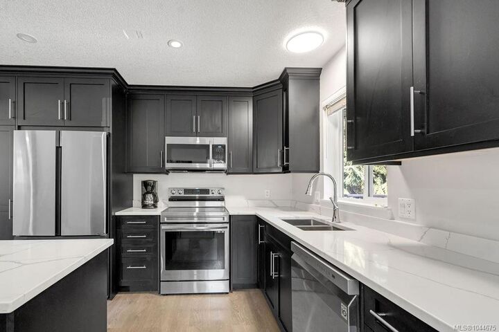 Property Photo: 1217 McKinley Rd BC V9G 1P9