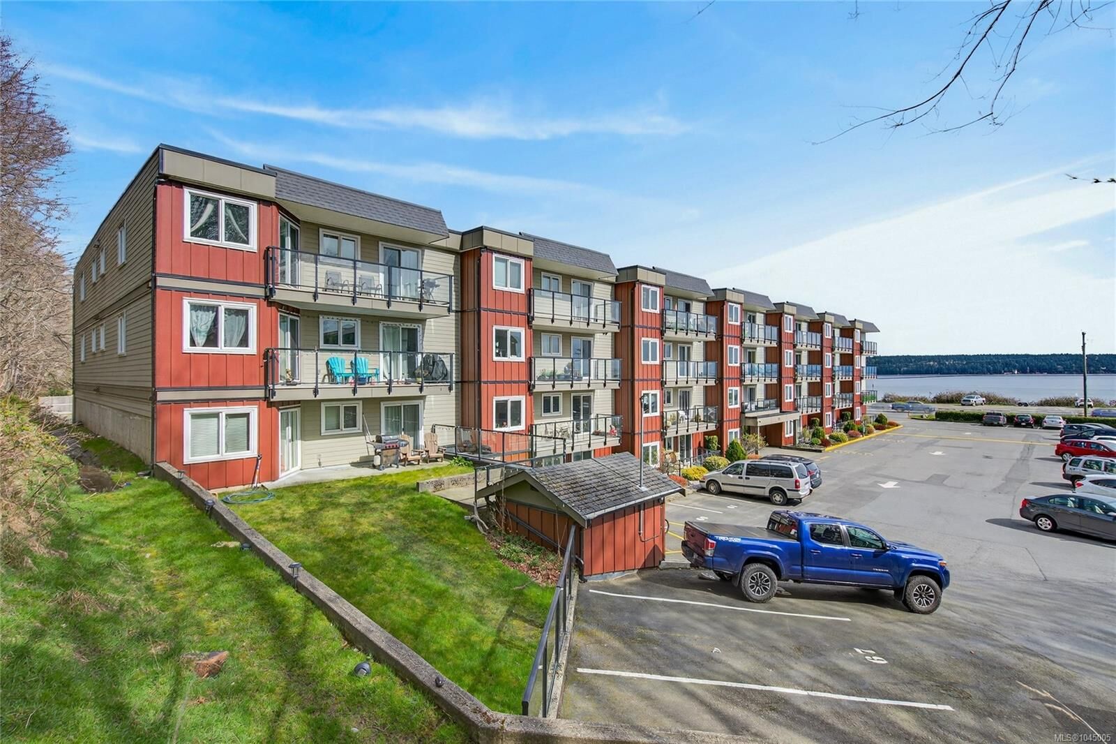 Property Photo:  872 Island Hwy S #204  BC V9W 1A8 