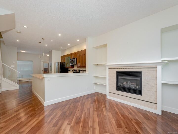 Property Photo: 785 Station Ave #201 BC V9B 0E6