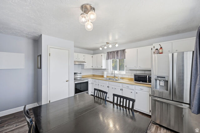 Property Photo: 3347 S Sidney Way UT 84044