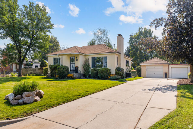 Property Photo: 3139 S Crestview Cir W UT 84010