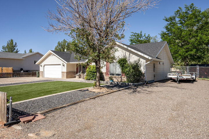 Property Photo: 4681 Santa Fe Trail UT 84721