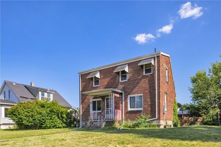 Property Photo:  508 Earl Ave  PA 15068 