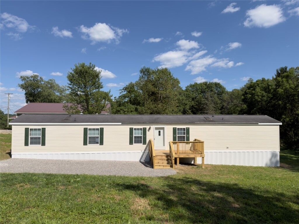 Property Photo:  200 Petrolia Rd  PA 16050 