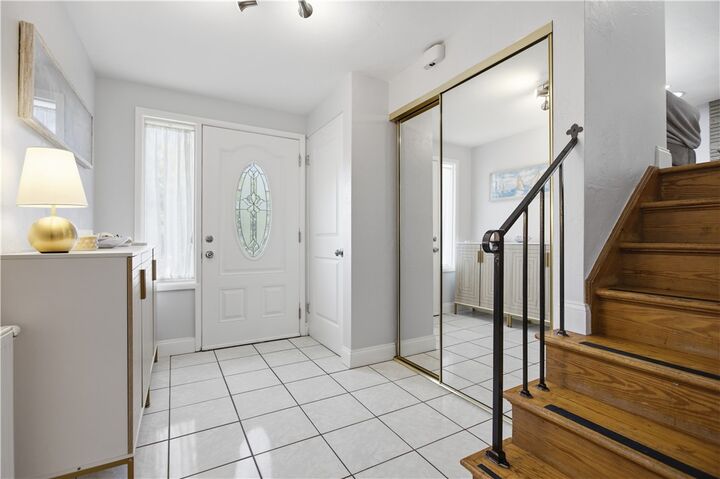 Property Photo: 525 Long Dr PA 15241