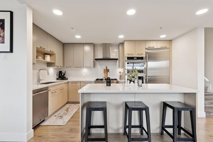 Property Photo: 14022 North Bluff Road 501 BC V4B 3C3