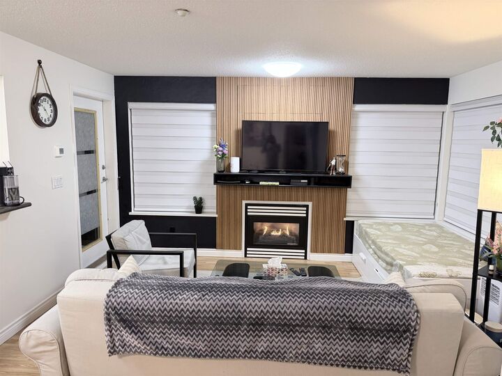 Property Photo: 20200 56 Avenue 324 BC V3A 8S1