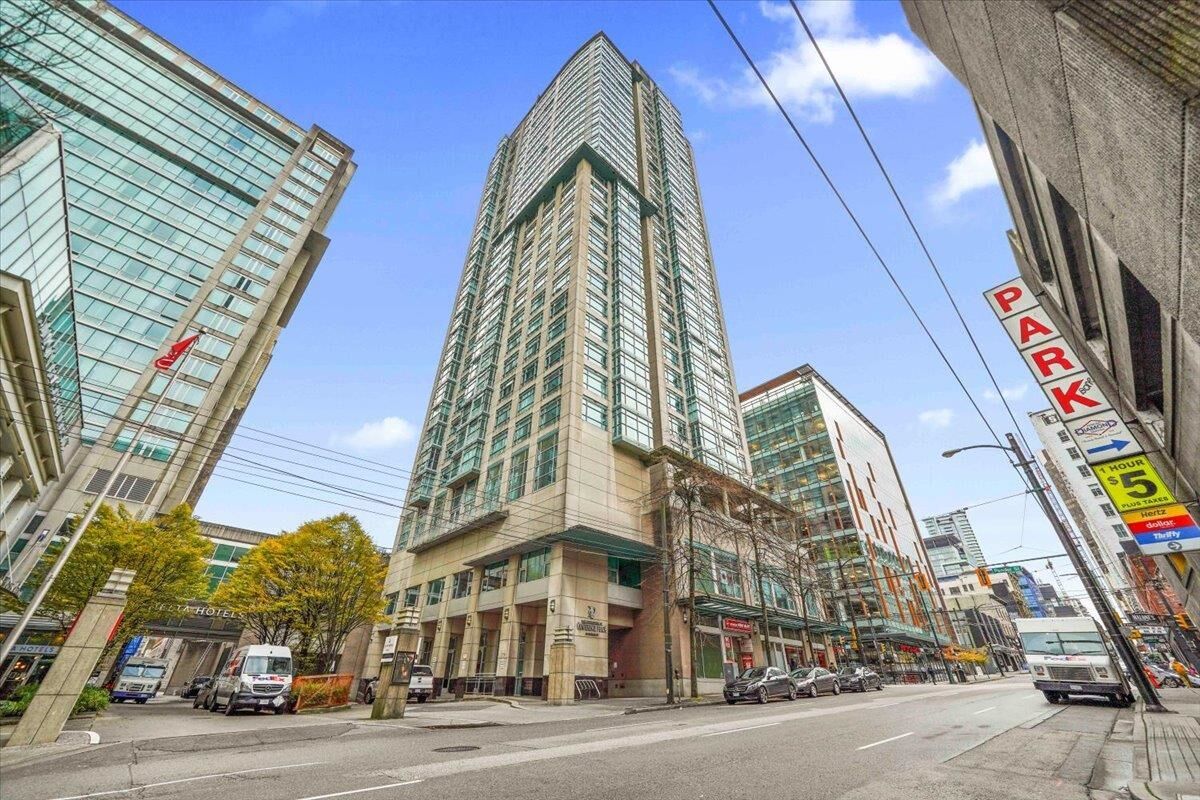 Property Photo: 438 Seymour Street 510 BC V6B 6H4