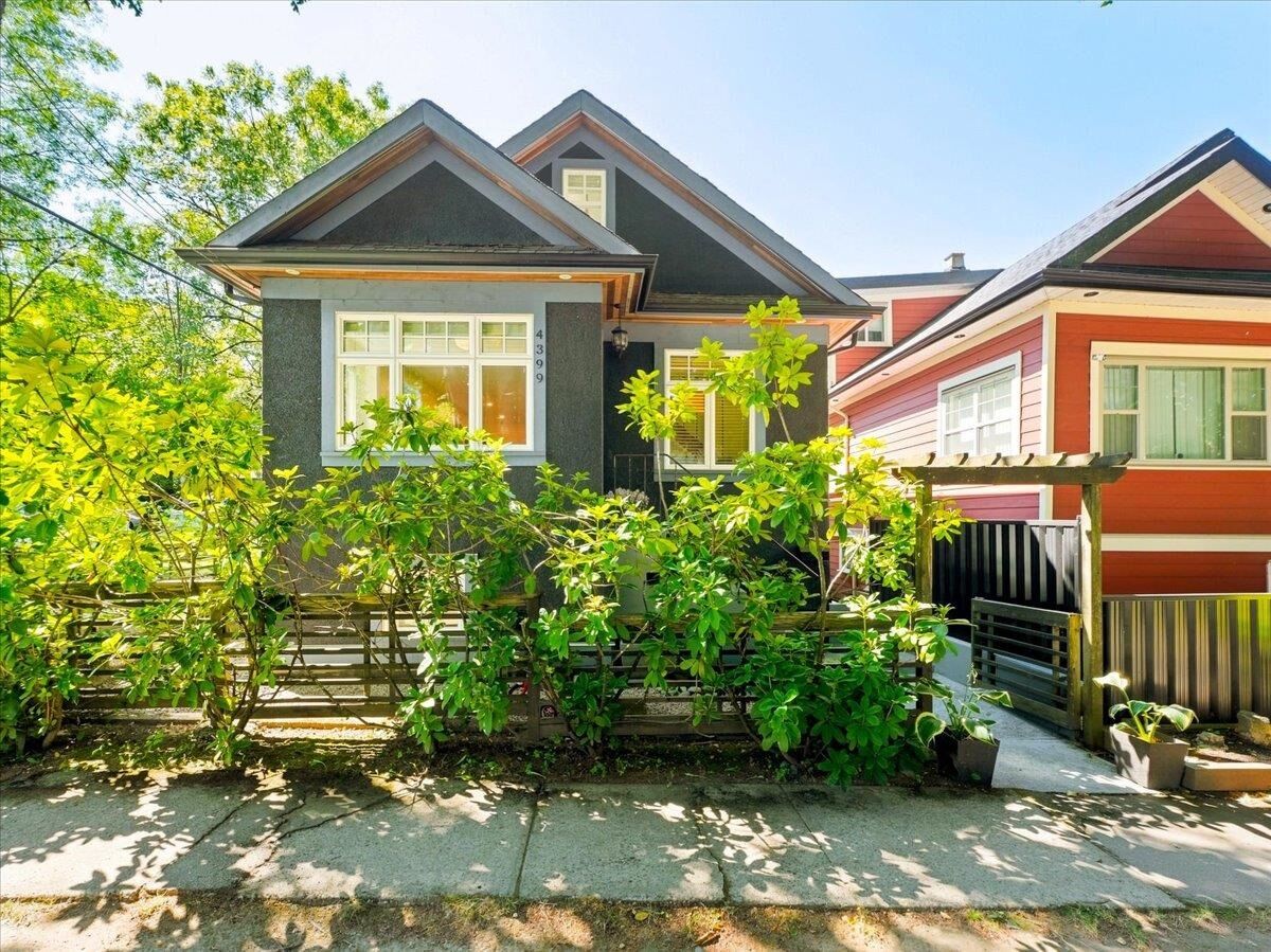 Property Photo: 4399 Quebec Street BC V5V 3L4