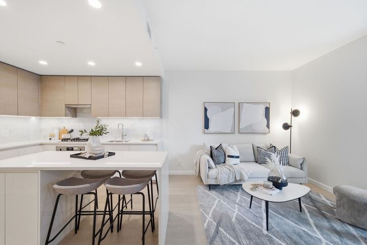 2186 Gilmore Avenue 1207 — photo 1