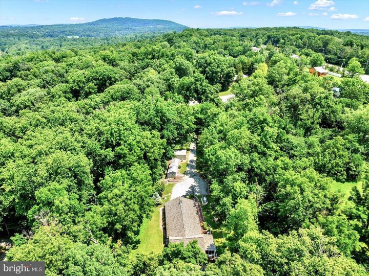 Property Photo:  30 Lakeview Court  PA 17365 