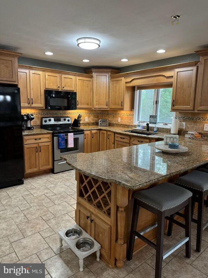 Property Photo: 1439 Kaseys Lakeview Drive VA 24121