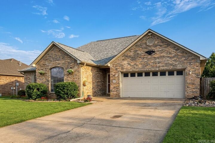 Property Photo:  1340 Stone Crest Drive  AR 72034 