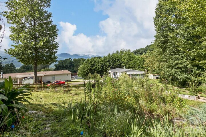 Property Photo: 25 Asa Court NC 28711