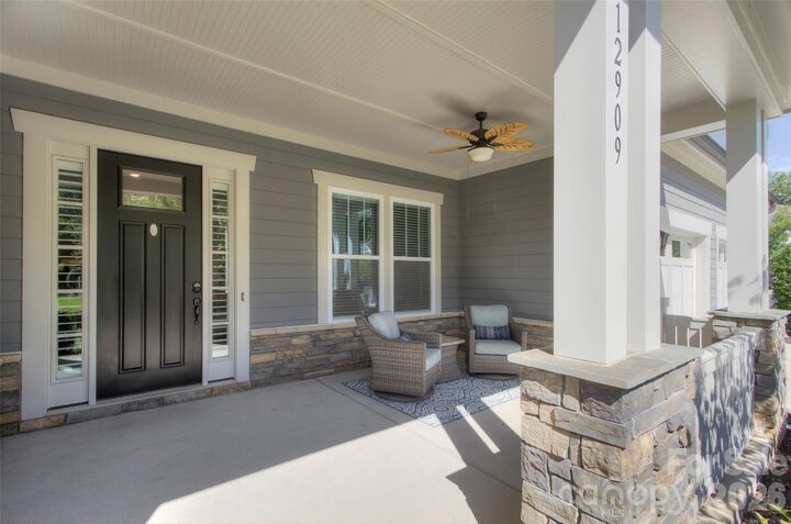 Property Photo: 12909 Sandpiper Grove Court NC 28278