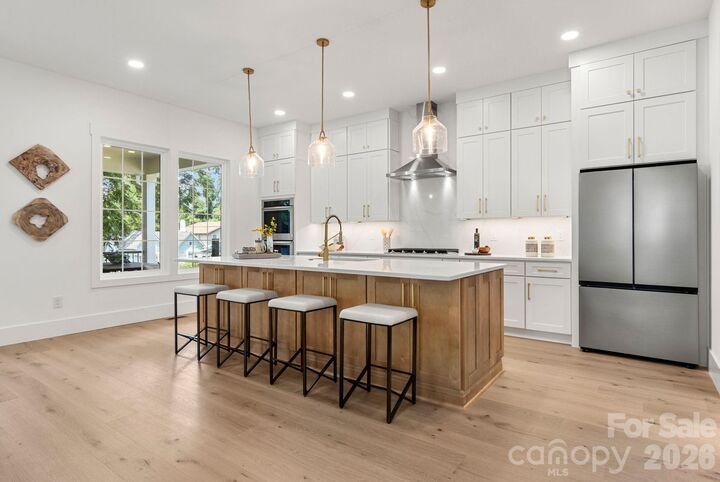 Property Photo:  1127 Allen Street  NC 28205 
