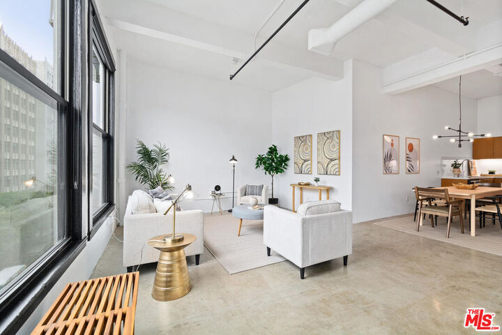 Property Photo: 738 S Los Angeles St, Unit 501 CA 90014