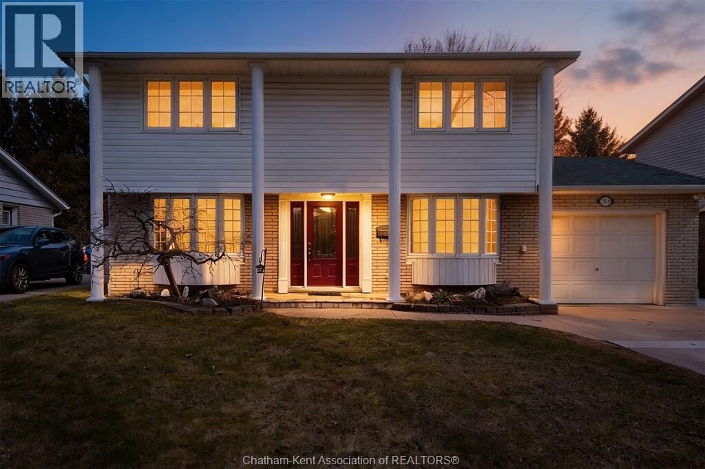 Property Photo: 264 Baldoon Road ON N7L 1E6