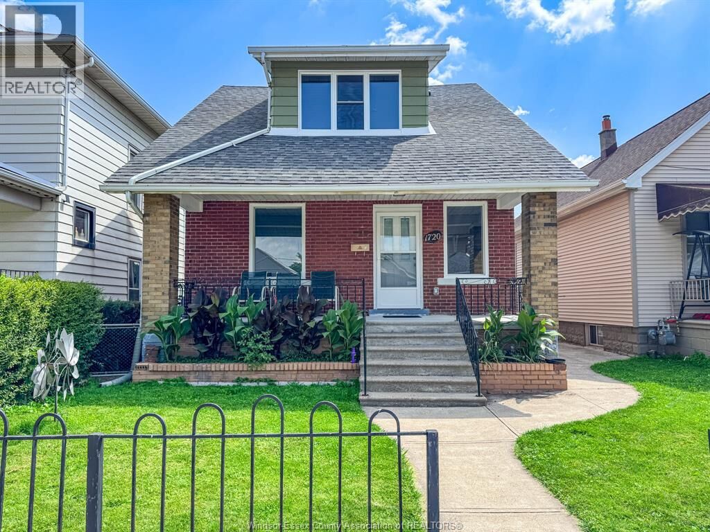 Property Photo:  1720 Marentette Avenue  ON N8X 4E6 