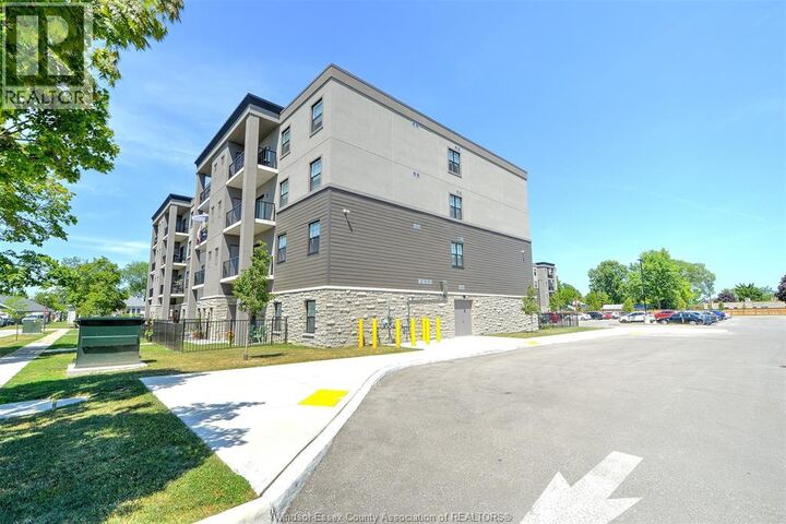 Property Photo:  207 Brock 319  ON N9V 2H3 