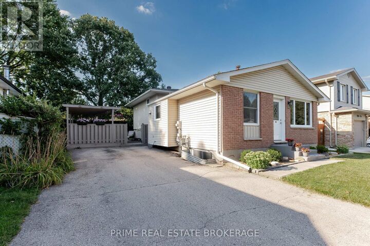 Property Photo: 88 Hawthorne Road ON N6G 2W8