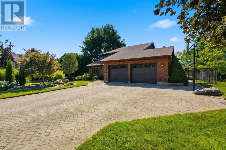 Property Photo:  128 Salisbury Drive  ON N0M 1P0 