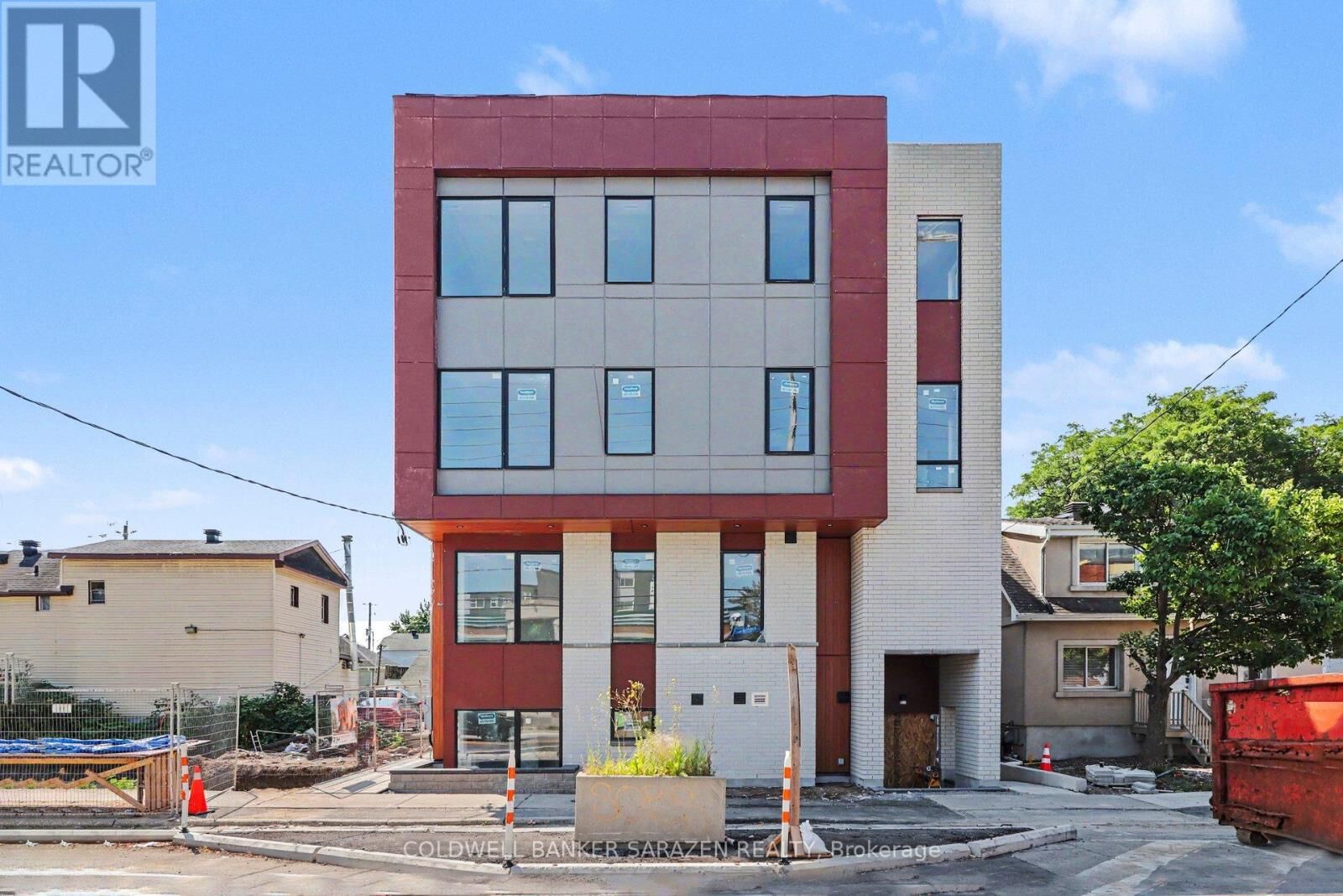 Property Photo: 42 McArthur Avenue 201 ON K1L 6R2