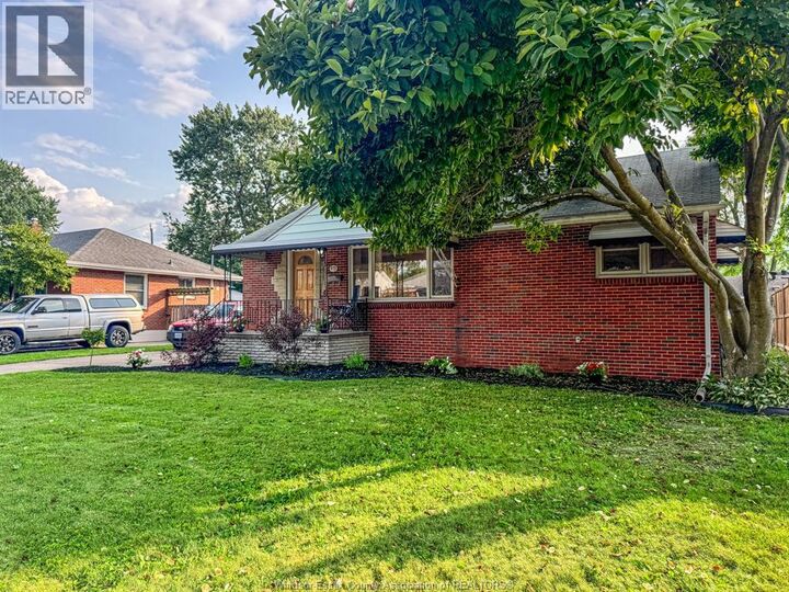 Property Photo: 979 Belleperche Place ON N8S 3C2