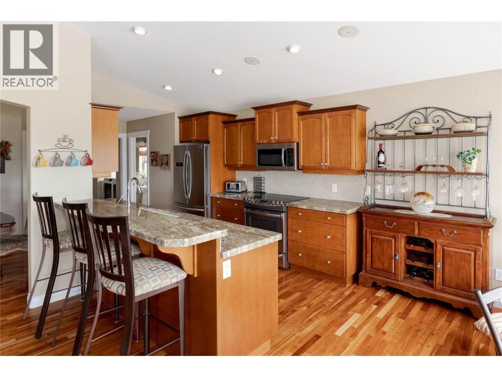 Property Photo: 2455 Quail Ridge Boulevard 111 BC V1V 2S8