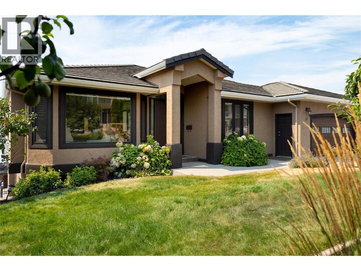 Property Photo:  10 Bayview Heights  BC V1B 2B9 