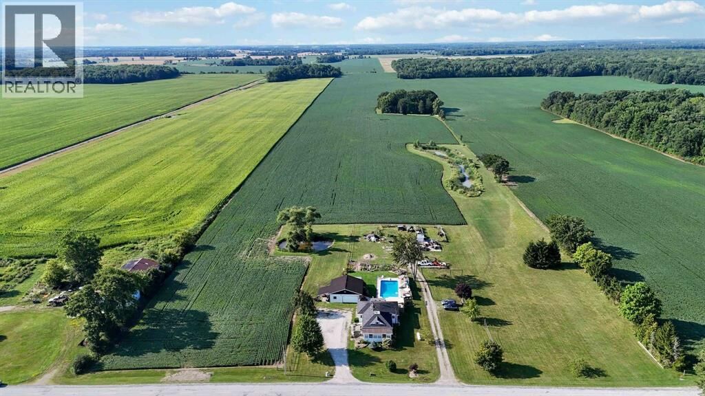 Photo de la propriété:  1061 Oil Springs Line  ON N0N 1H0 