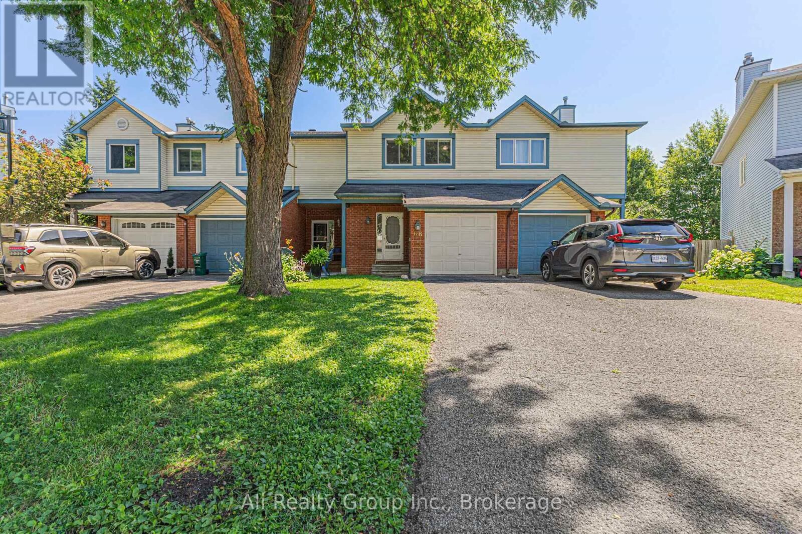 Property Photo:  68 Piper Crescent  ON K2K 2S9 
