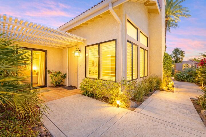 Property Photo: 16 San Felipe Drive CA 92260