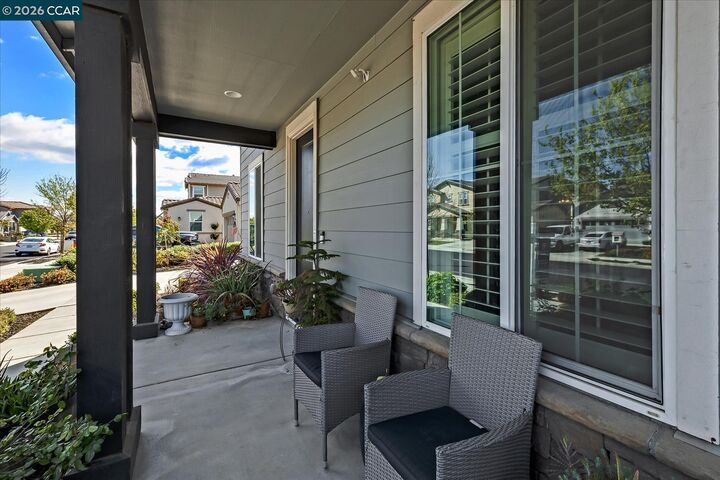 Property Photo: 582 Mandevilla Dr CA 94513