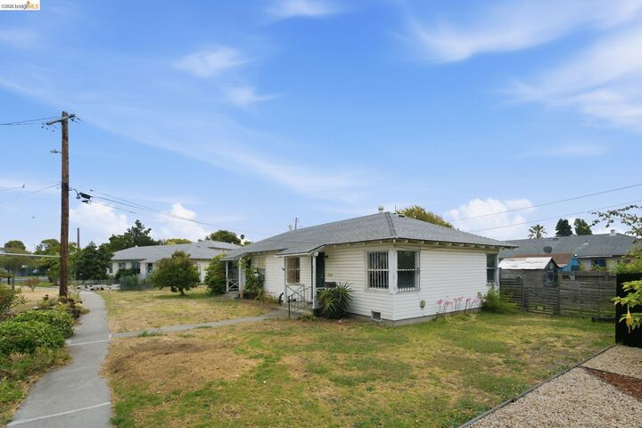 Property Photo: 274 Collins CA 94801