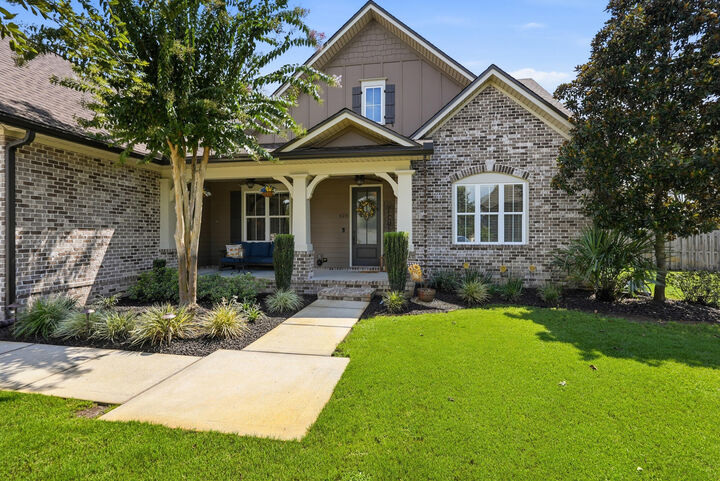 Property Photo:  628 Meadow Lake Drive  FL 32439 