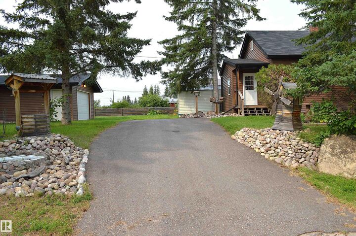Property Photo: 4802 50 Street AB T0A 1P0