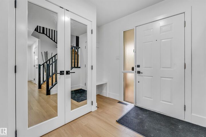 Property Photo: 1218 87A Street SW AB T6X 1C6