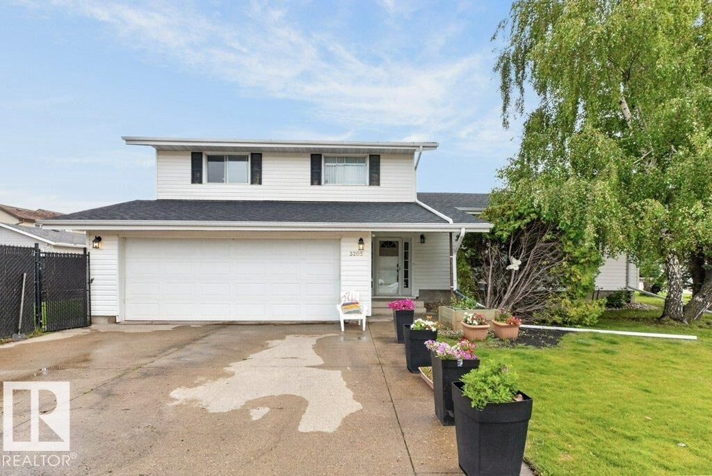 Property Photo: 3205 104A Street NW AB T6J 4H7