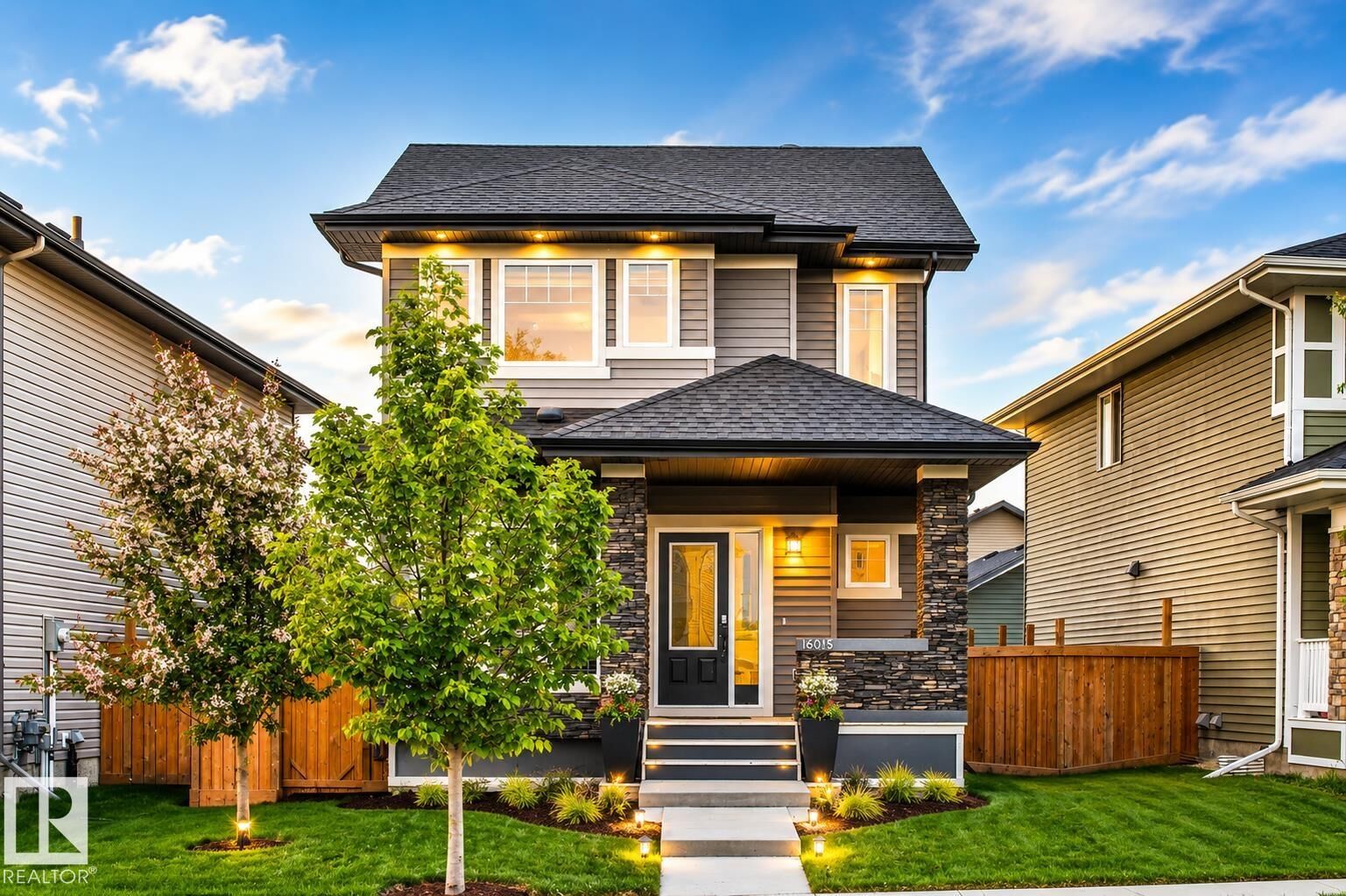 Property Photo: 16015 11 Avenue SW AB T6W 1A4
