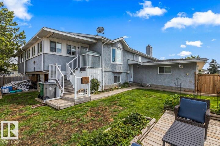 Property Photo: 10021 106 Street AB T8R 1A3