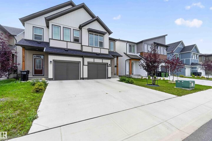 Property Photo: 1325 Podersky Wynd SW AB T6W 5E4