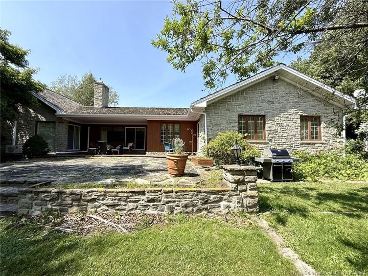 Property Photo: 728 Boul. St-Pierre Ouest NB E1W 1A1