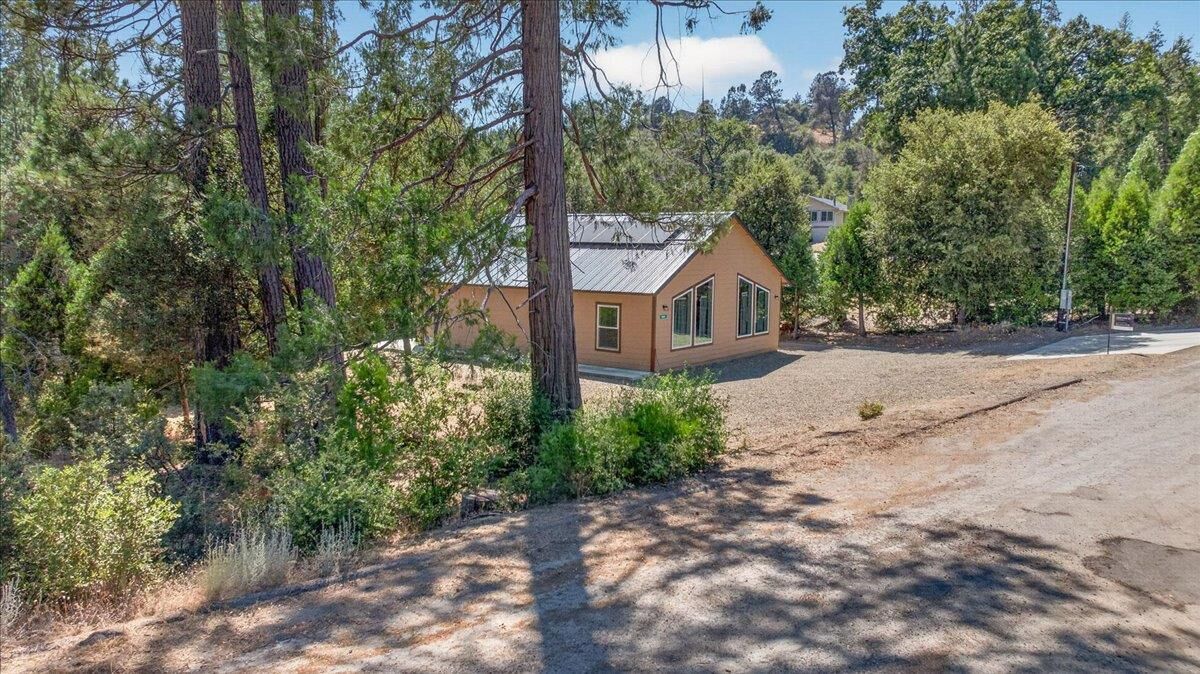 Property Photo:  5594 Red Ibis Court  CA 95338 